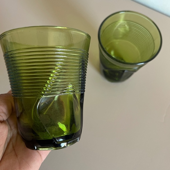 Vintage Green Unbranded Glass Set of 2 - Picture 6 of 6